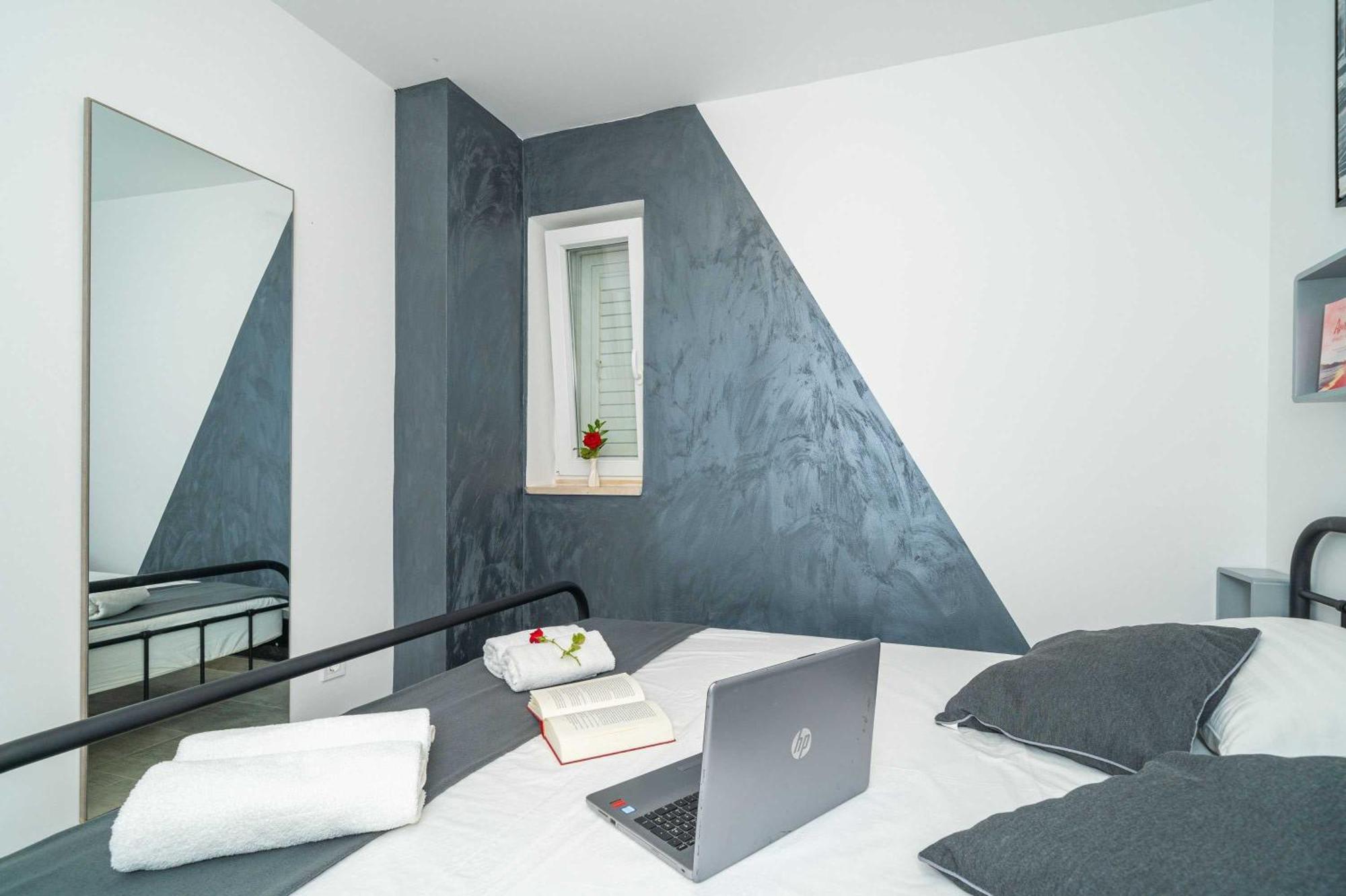 Mata Family Apartments Molunat Luaran gambar